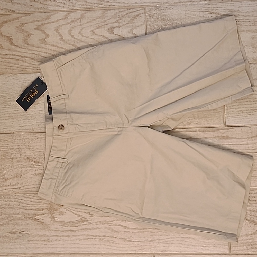 Polo by Ralph Lauren Khaki Shorts in a Size 18, BNWT!